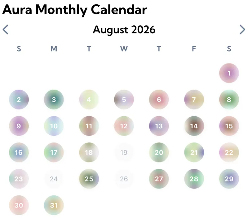 Aura Monthly Calendar untuk Agustus 2026: satu lingkaran warna lembut per hari, dengan nada hijau, sage, dan zaitun pada hari-hari seperti tanggal 3, 8, 20, 21, dan 25, dan tanggal 19, 24, dan 26 dibiarkan kosong