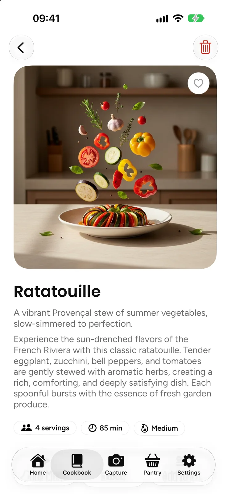 หน้าสูตร Ratatouille ใน Plate มีผักลอยอยู่เหนือจานราตาตูยที่จัดแล้ว คำอธิบายสั้น ๆ และแท็ก 4 เสิร์ฟ 85 นาที และระดับปานกลาง